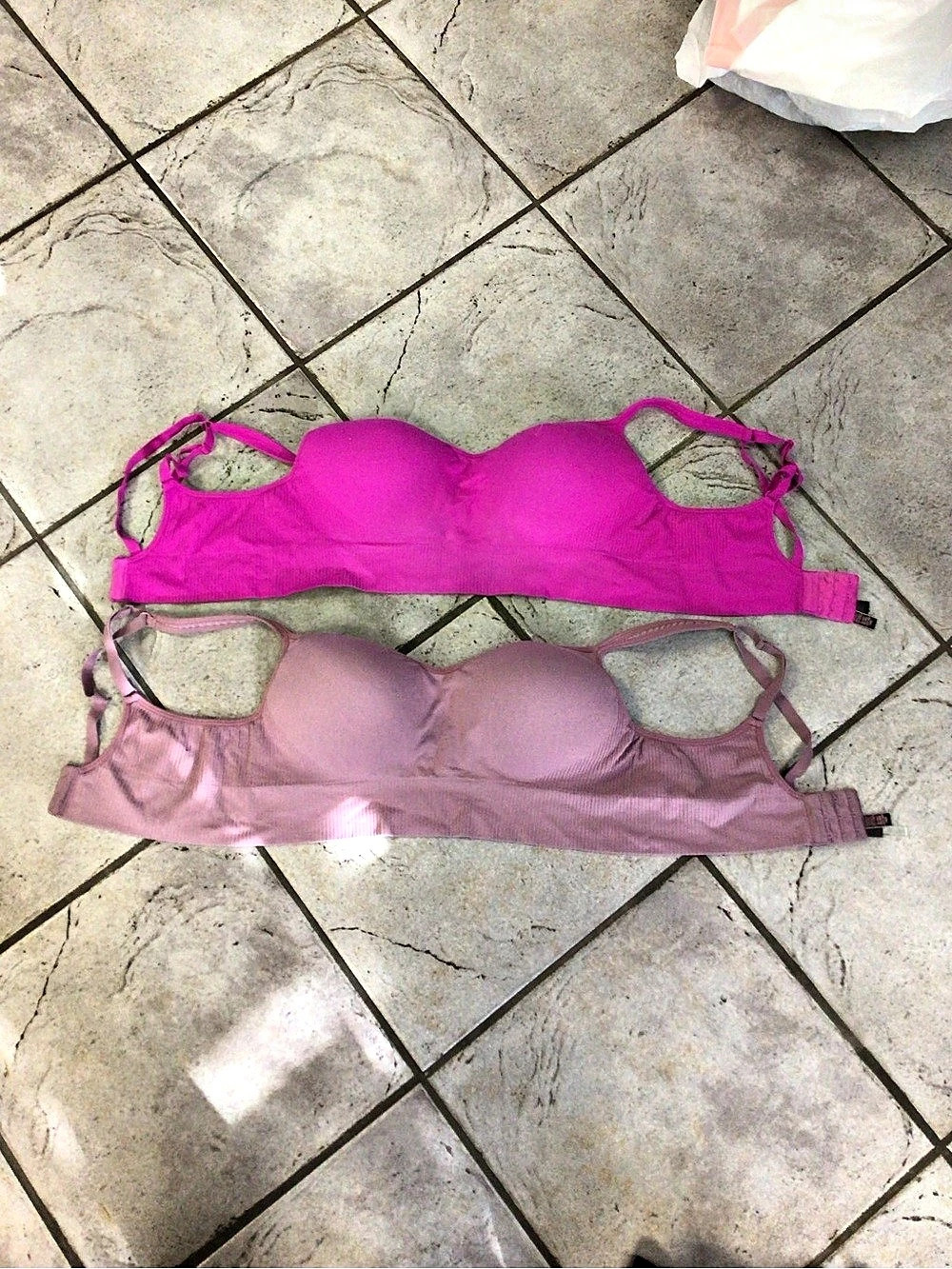 Wireless sports Bra Lot